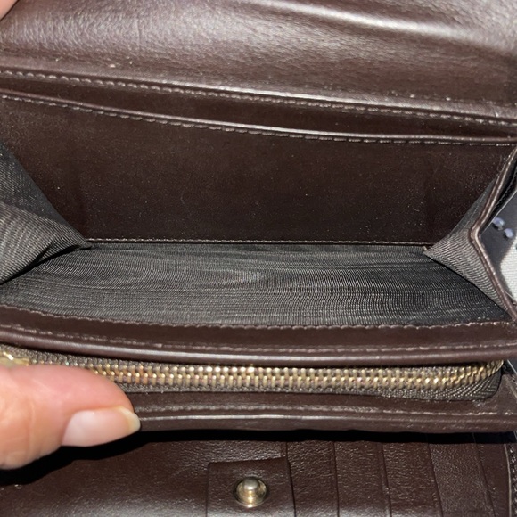 Preloved Gucci trifold GG monogram excellent condition - Picture 9 of 12